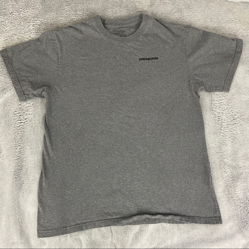 Patagonia Men’s Grey Graphic Logo SS T-Shirt Sz M